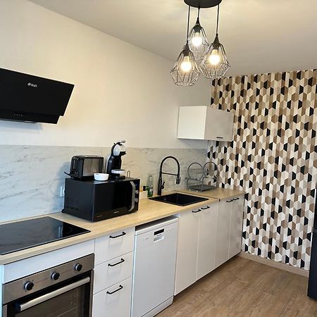 Le Grand Parc 13 - 2 Chambres - Wifi - Parking Châteauroux Eksteriør bilde